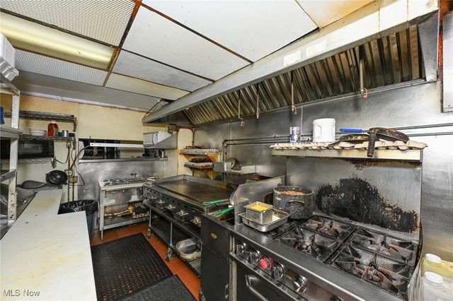 5384 Saint Clair Avenue, Cleveland, OH 44103