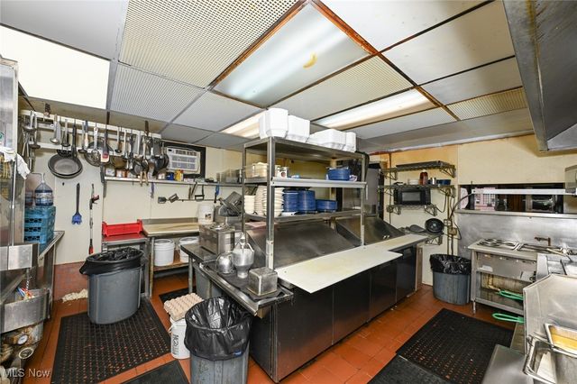 5384 Saint Clair Avenue, Cleveland, OH 44103