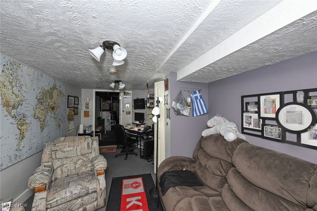 5384 Saint Clair Avenue, Cleveland, OH 44103