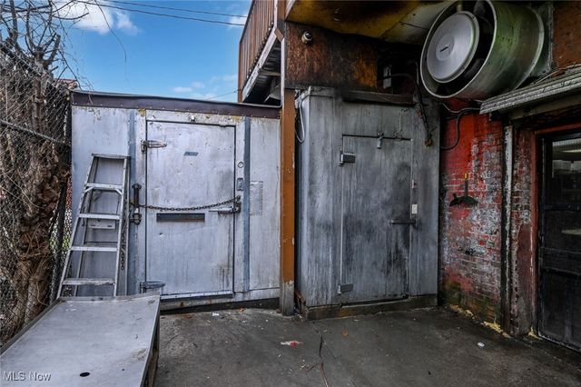 5384 Saint Clair Avenue, Cleveland, OH 44103