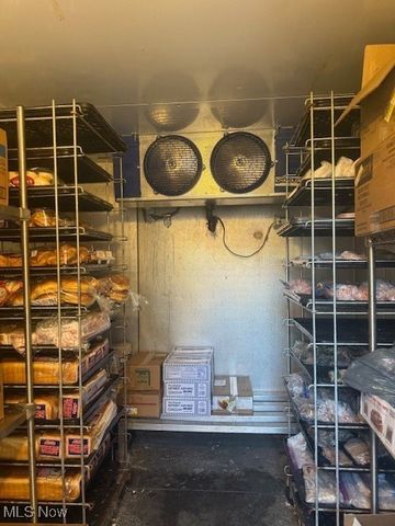 5384 Saint Clair Avenue, Cleveland, OH 44103