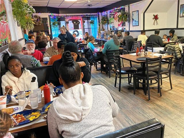 5384 Saint Clair Avenue, Cleveland, OH 44103