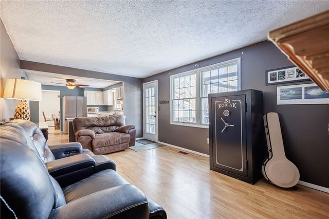 51 Huntington Parkway, Hamlin, NY 14464