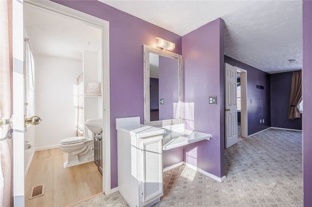 51 Huntington Parkway, Hamlin, NY 14464