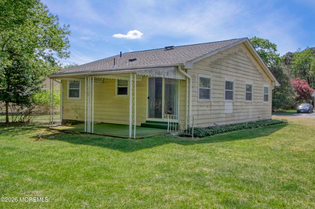 16 Hudson Parkway, Whiting, NJ 08759
