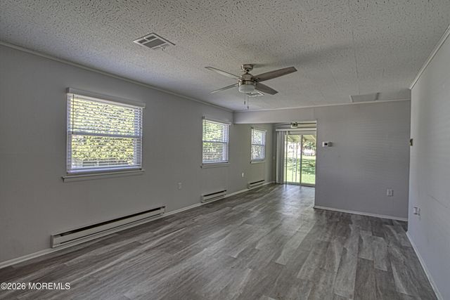 16 Hudson Parkway, Whiting, NJ 08759