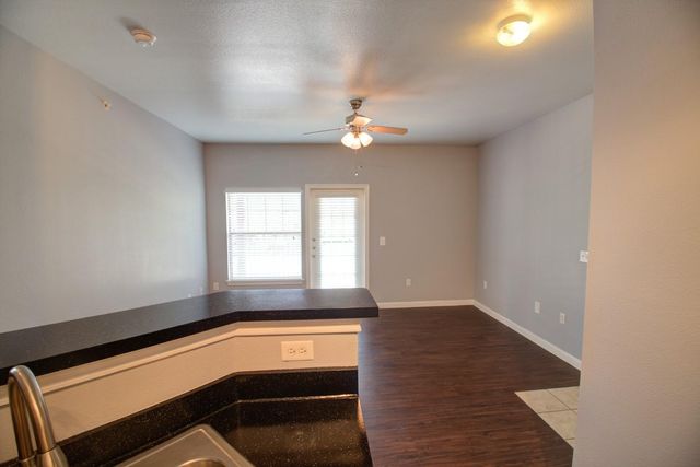 2320 Gracy Farms LN 926, Austin, TX 78758