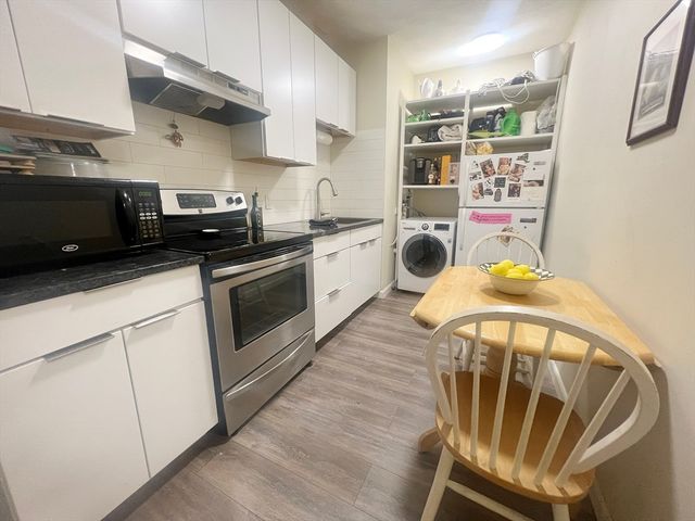 122 London 2, Boston, MA 02128