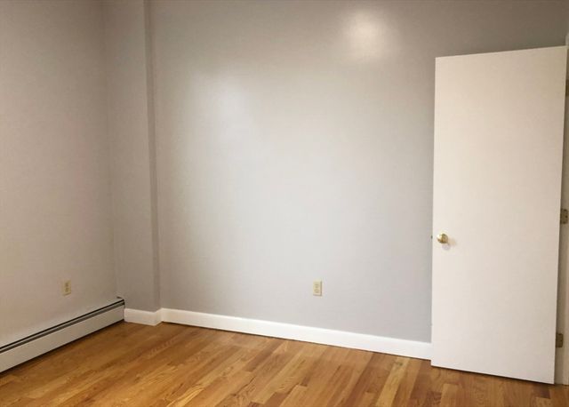 122 London 2, Boston, MA 02128