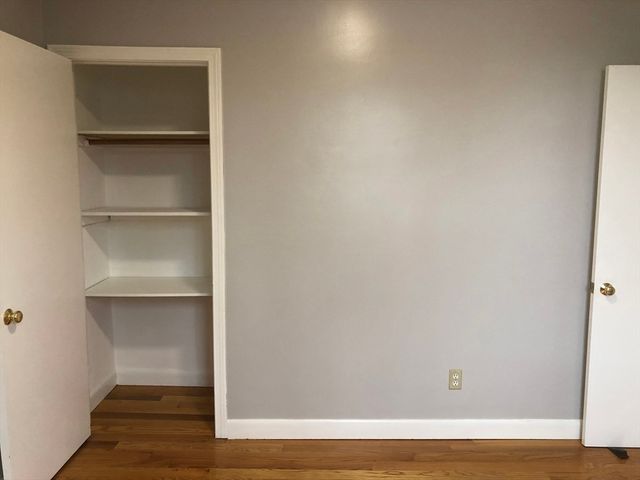 122 London 2, Boston, MA 02128