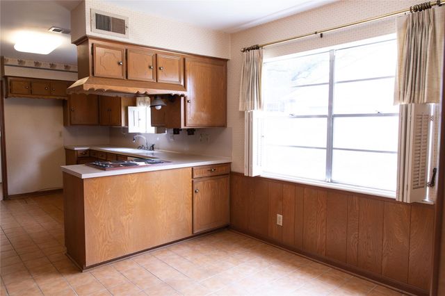 10111 Kerrwood Lane, Houston, TX 77080