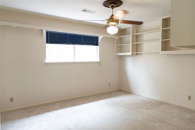 10111 Kerrwood Lane, Houston, TX 77080
