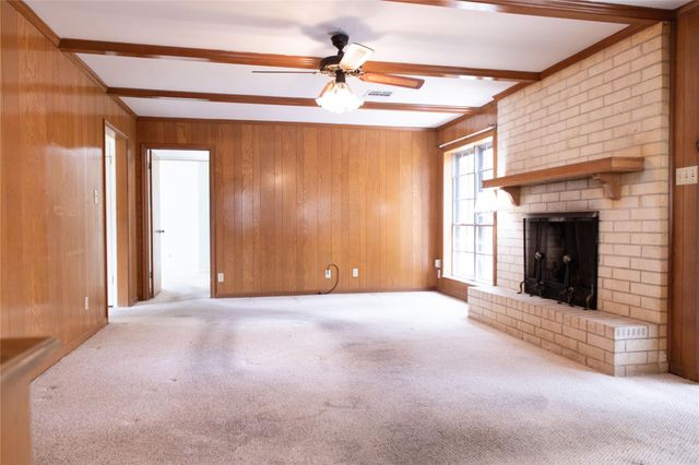 10111 Kerrwood Lane, Houston, TX 77080