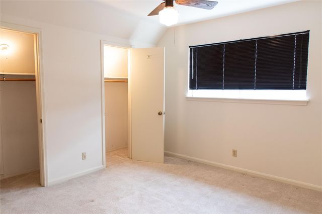 10111 Kerrwood Lane, Houston, TX 77080