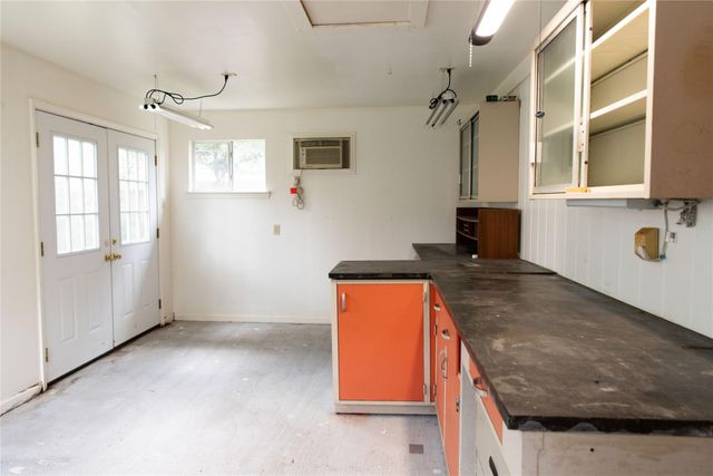 10111 Kerrwood Lane, Houston, TX 77080