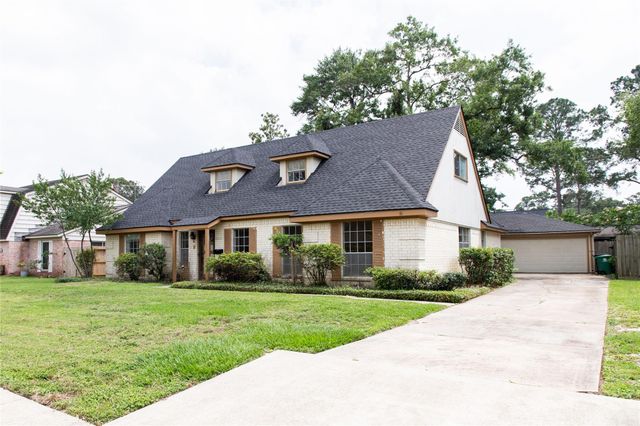 10111 Kerrwood Lane, Houston, TX 77080
