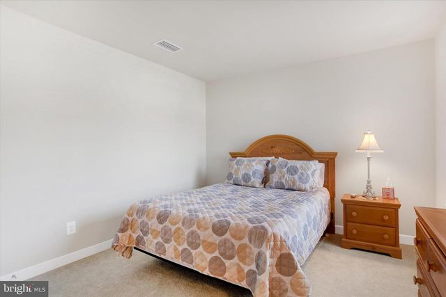 2231 CAROLINE LN, Harrisburg, PA 17110