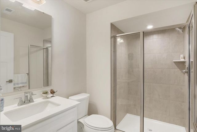 2231 CAROLINE LN, Harrisburg, PA 17110