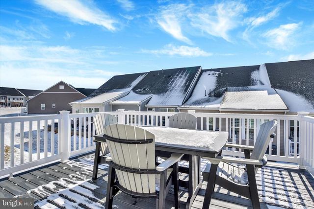 2231 CAROLINE LN, Harrisburg, PA 17110