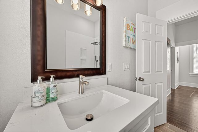 1814 33rd Street 2, Galveston, TX 77550