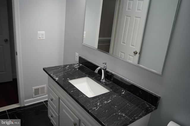 10462 PARADISE CT, Manassas, VA 20109