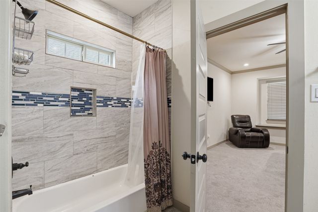 3021 Springview Avenue, Dallas, TX 75216