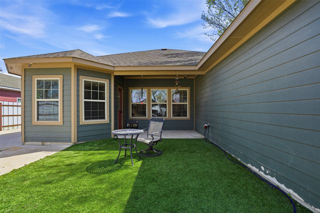 3021 Springview Avenue, Dallas, TX 75216