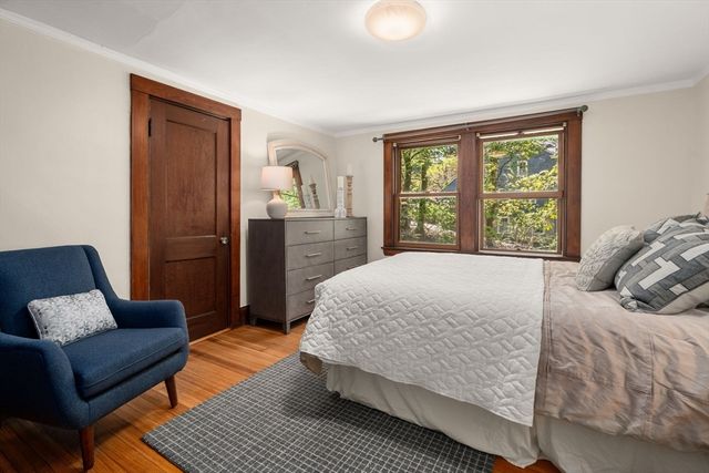 90 Hull St, Newton, MA 02458