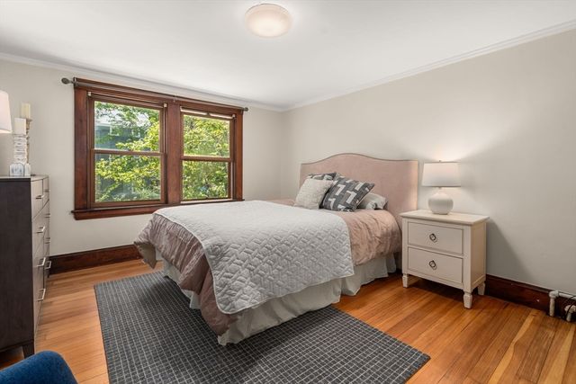 90 Hull St, Newton, MA 02458