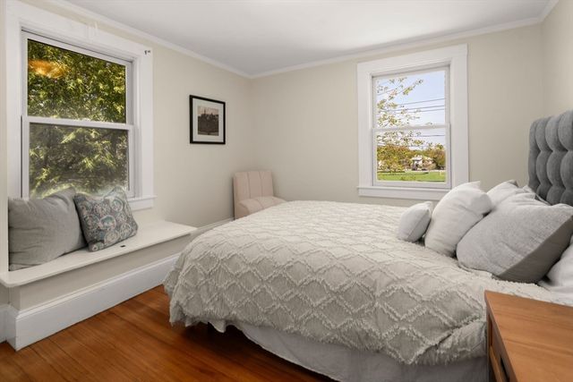 90 Hull St, Newton, MA 02458