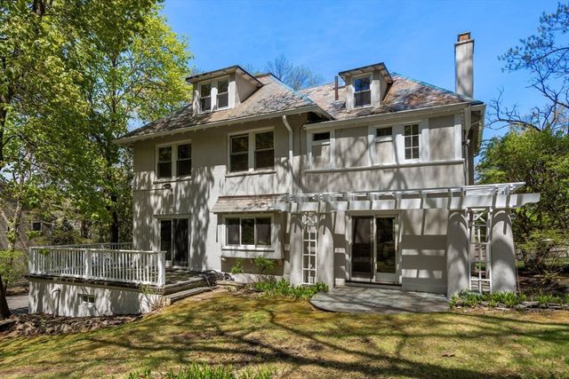 90 Hull St, Newton, MA 02458