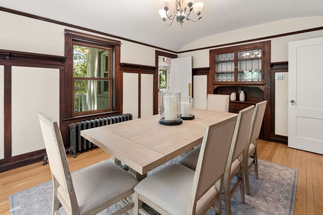 90 Hull St, Newton, MA 02458