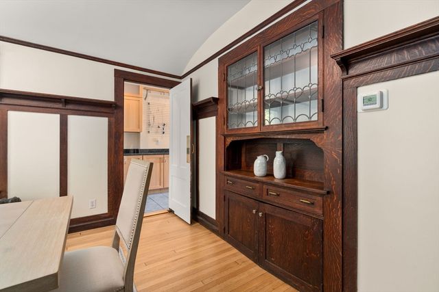 90 Hull St, Newton, MA 02458