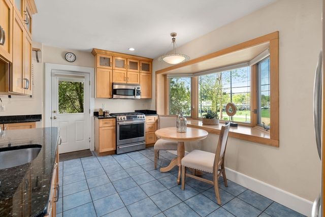 90 Hull St, Newton, MA 02458