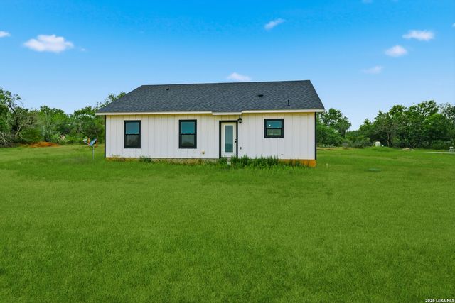 20922 KINNEY RD, Somerset, TX 78069