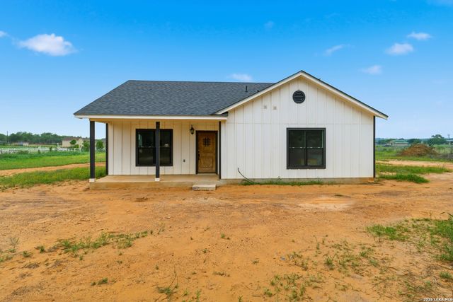 20922 KINNEY RD, Somerset, TX 78069