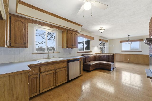 1733 S Lancaster Avenue, Springfield, MO 65807