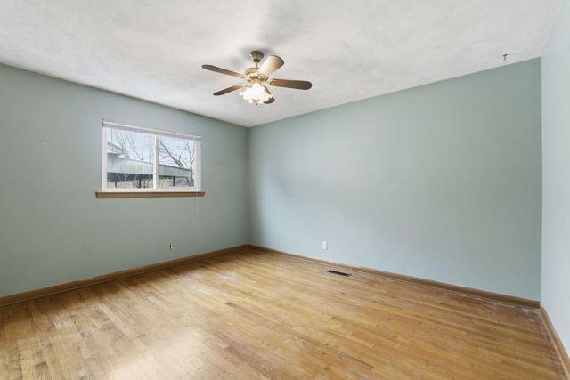 1733 S Lancaster Avenue, Springfield, MO 65807