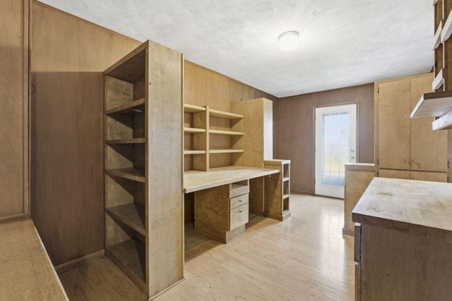 1733 S Lancaster Avenue, Springfield, MO 65807