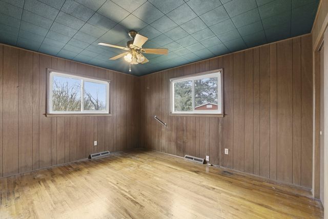 1733 S Lancaster Avenue, Springfield, MO 65807