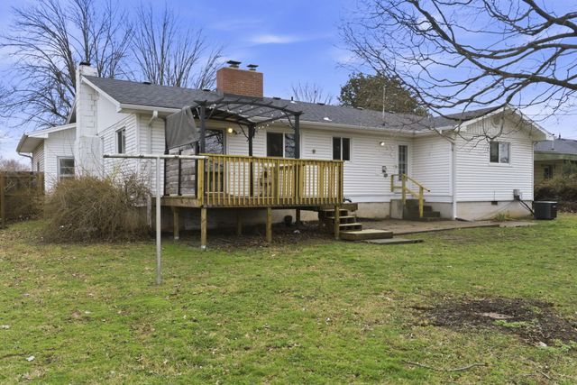 1733 S Lancaster Avenue, Springfield, MO 65807