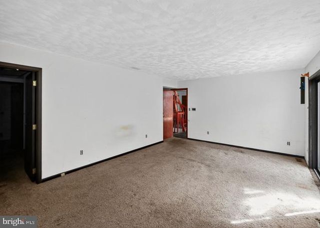 6320 WINDPATTERNS TRL, Fairfax Station, VA 22039