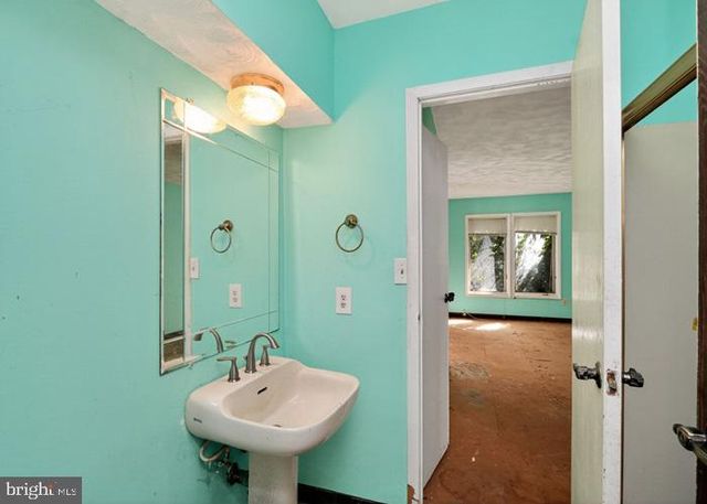 6320 WINDPATTERNS TRL, Fairfax Station, VA 22039