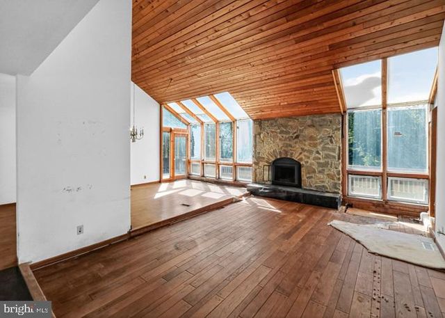 6320 WINDPATTERNS TRL, Fairfax Station, VA 22039