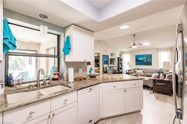 627 SE 34th ST, Cape Coral, FL 33904