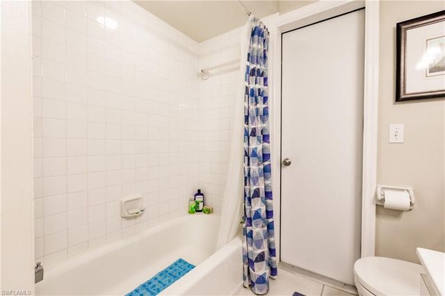 627 SE 34th ST, Cape Coral, FL 33904