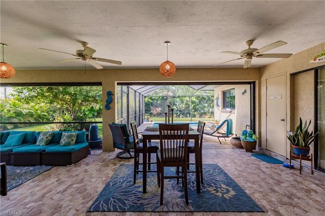 627 SE 34th ST, Cape Coral, FL 33904