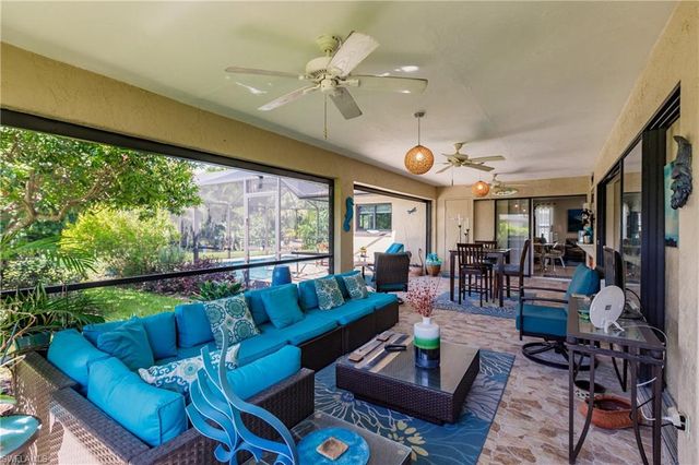 627 SE 34th ST, Cape Coral, FL 33904