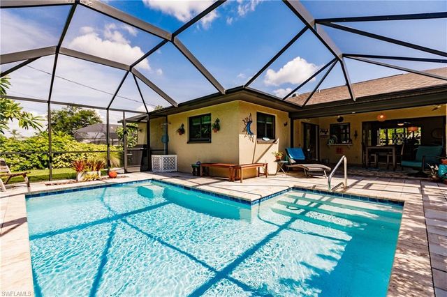 627 SE 34th ST, Cape Coral, FL 33904