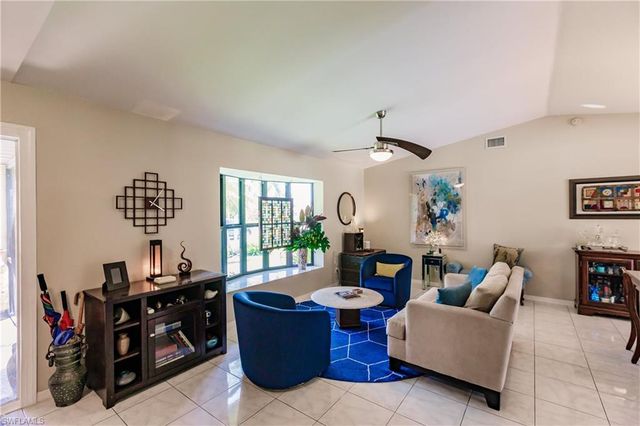 627 SE 34th ST, Cape Coral, FL 33904